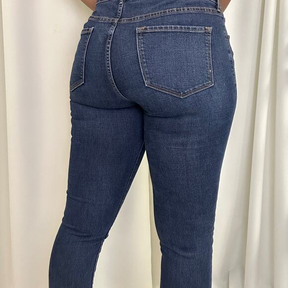 Women's Old Navy Jeans size 32 - Picture 3 of 4